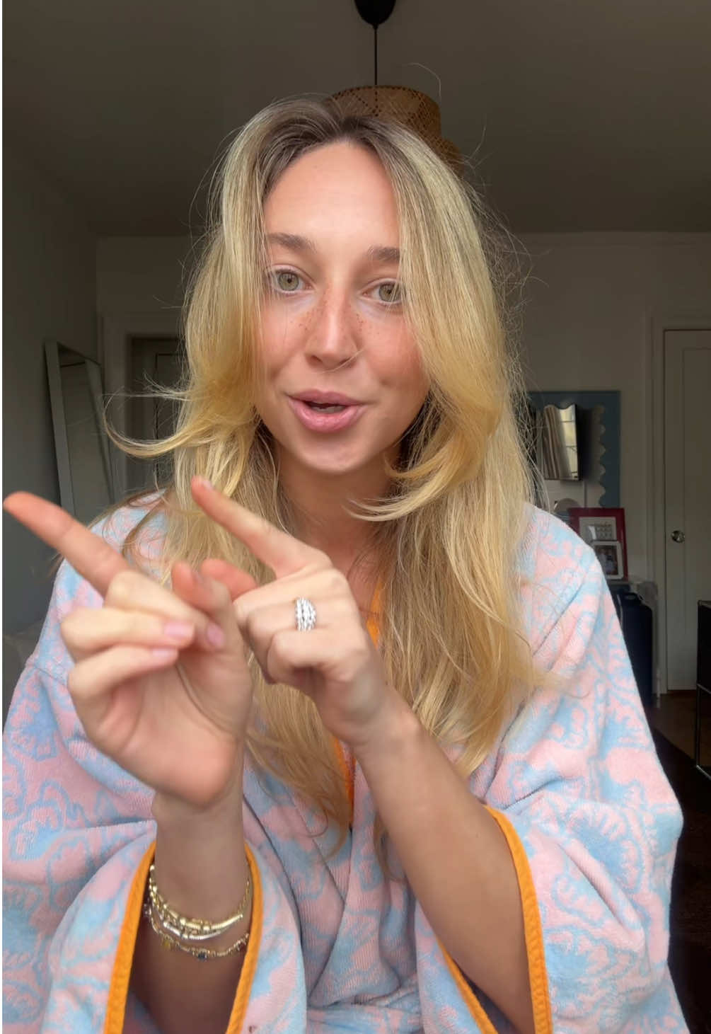 F R E A K I N G it feels so real now #fyp #londonlife #maggieinlondon 