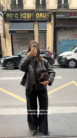 amoureuse de cette veste en cuir🫠  @eram - @Pull&Bear #outfitinspiration #fashion #outfitoftheday #leatherjacketoutfit #springfashion 