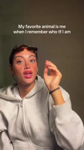 #liamizrahi #thegirlwhovibesinthebathroom #vibe 