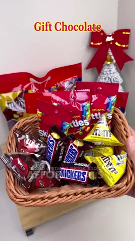 Matutuwa pah bibigyan nko ate nito mga mare ko😢🥰 #giftchiratmaschocolate  #assortedvarietypack #chocolateassorted #marswrigley #importedchocolates 