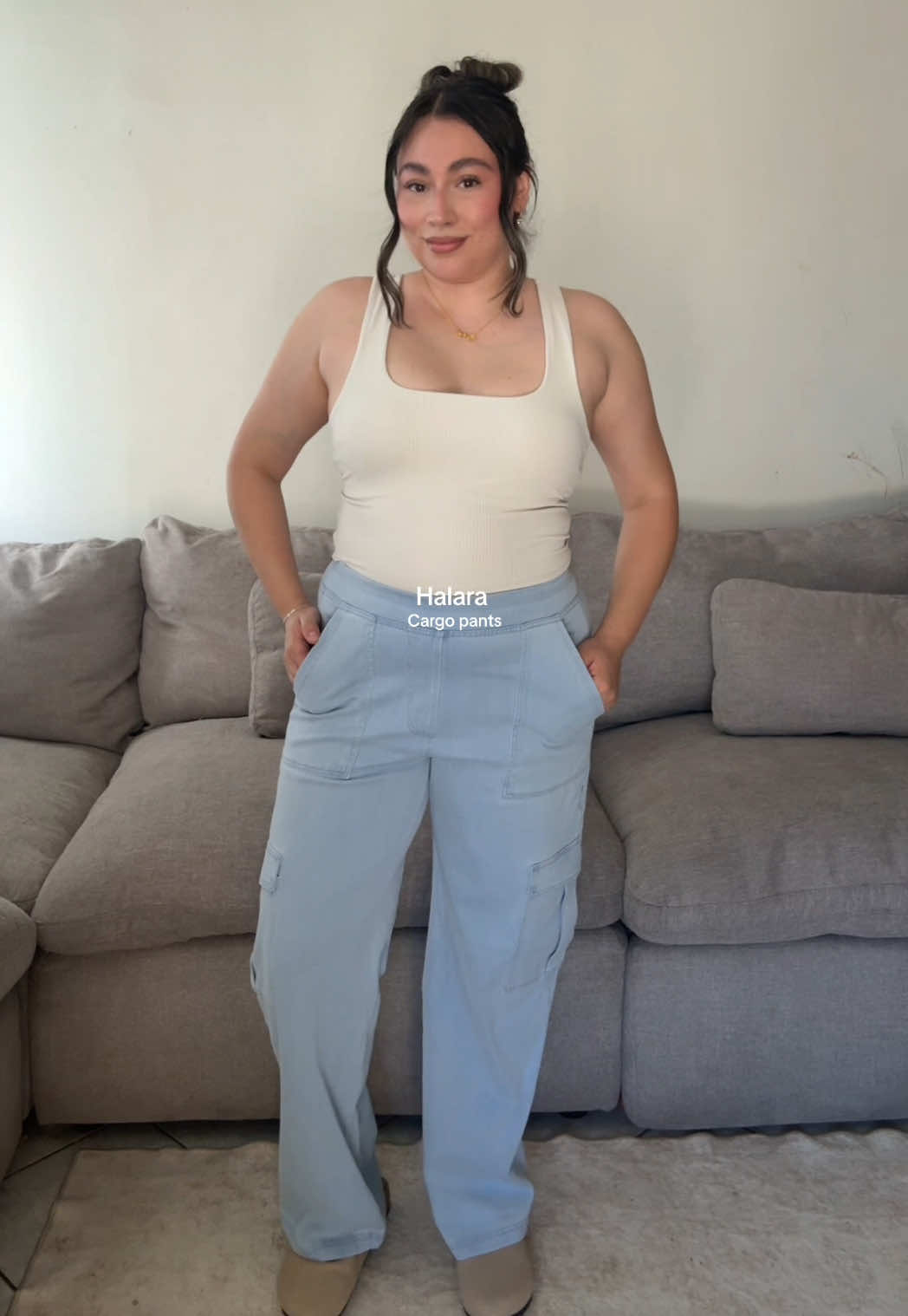 Wearing size Medium ✨ @Halara_official #halara #halaramagicjeans #tryon #midsize #cargopants 