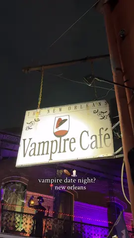 me n who 👀🦇⚰️✨ #vampire #vampires #goth #neworleans #spookytravel 