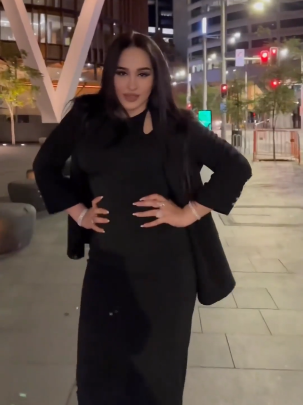 Hello Sydney, Australia 🇦🇺🪄 #MadinaAknazarova #fyp #таджикистан🇹🇯 #sydney #tajikistan🇹🇯 