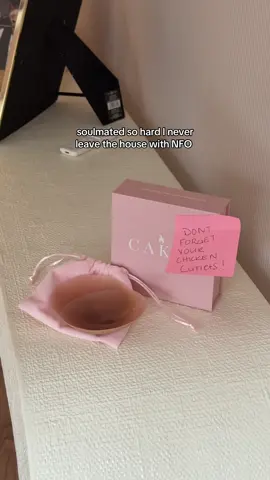 When babe knows you despise sports bra pads in my workout tops 🥹🥹 ##cakesbody##soulmatedsohard