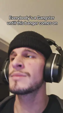 You can't hold me back! #fyp #teenagedirtbag #music #vibewithme #foryoupage 