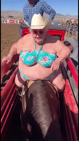 who let her out 🤣🤣#fun #sora #soraai #trendingvideo #grandma 