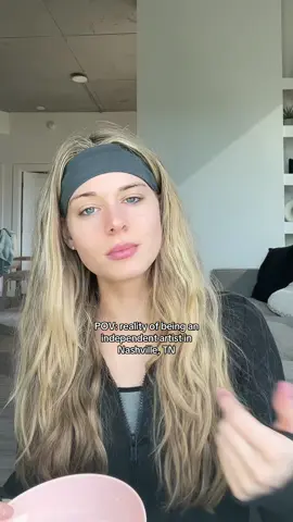 What's a girl gotta do lol #deepvoice #girldeepvoice #femaledeepvoice #originalmusic #independentartist 