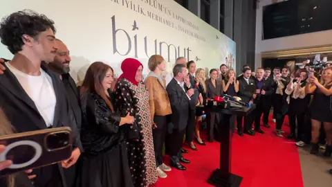 Bi umut filmi gala #fikretkuşkan #biumut #yüsrageyik #fikretkuşkan 