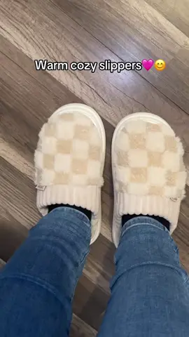 Warm cozy slippers🩷😊 #cozyslippers #slippers #cozyshoes #warmslippers 