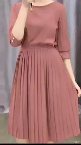 “Gusto mong magmukhang K-drama leading lady sa totoong buhay?  Suotin mo na ang Zanzea Korean Style 3/4 Sleeve Dress — elegante, presko, at swak sa kahit anong lakad! Ang ganda ng fit, parang tailored para sa’yo!  Kaya girl, kuha ka na bago maubusan ng size! ✨ #KoreanStyle #ZanzeaDress #ClassyLook #OOTDReady