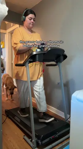 or it’s my “Grab some 3D glasses and get ready to RAWR XD” playlist 😭😂 #Grannyhobby #treadmill #crochet #musictaste #crocheting 