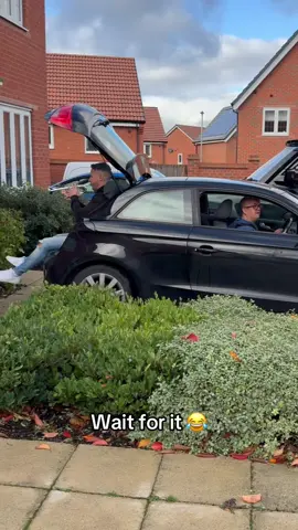 Wait for it 😂  Dwarf needs help parking 🎺 #fyp #xyzabc #ladbible #dwarf #lads 