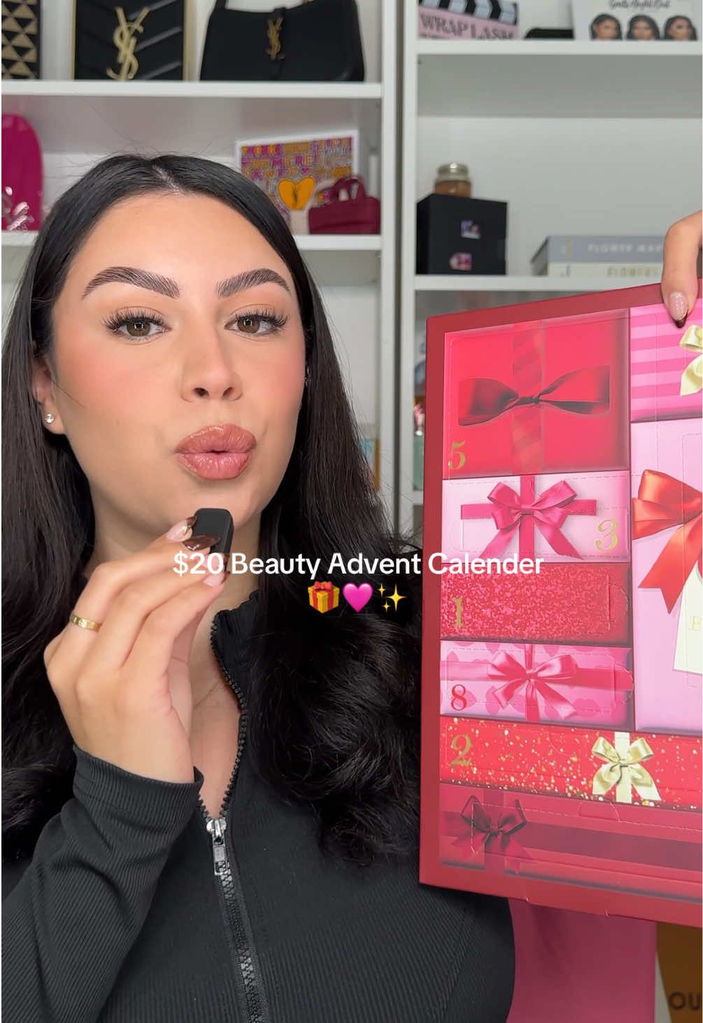 Unboxing Targets $20 beauty advent calender 🎁🩷✨ #beauty #makeup #adventcalendar #beautyadventcalendar #target @target 