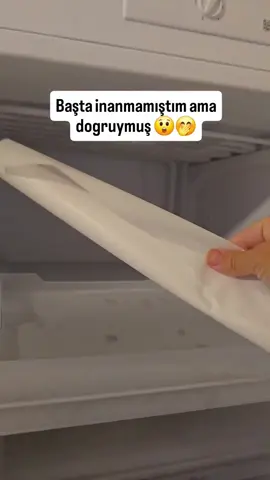 Buzluk ıcınde karlanma oluyorsa ve posetler birbirine yapışıyorsa yağlı kagit serin .. #superfikir #mutfak #yaglıkagıt #buzdolabıtemizliği #kesfet 