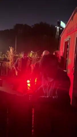 @Lincolnmillhaunt #philly #chainsaws #scareactor #hauntedhouse #viktorkane 