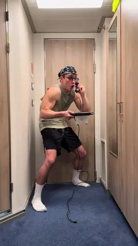 У МЕНЕ… #brysov #contemporaryart 