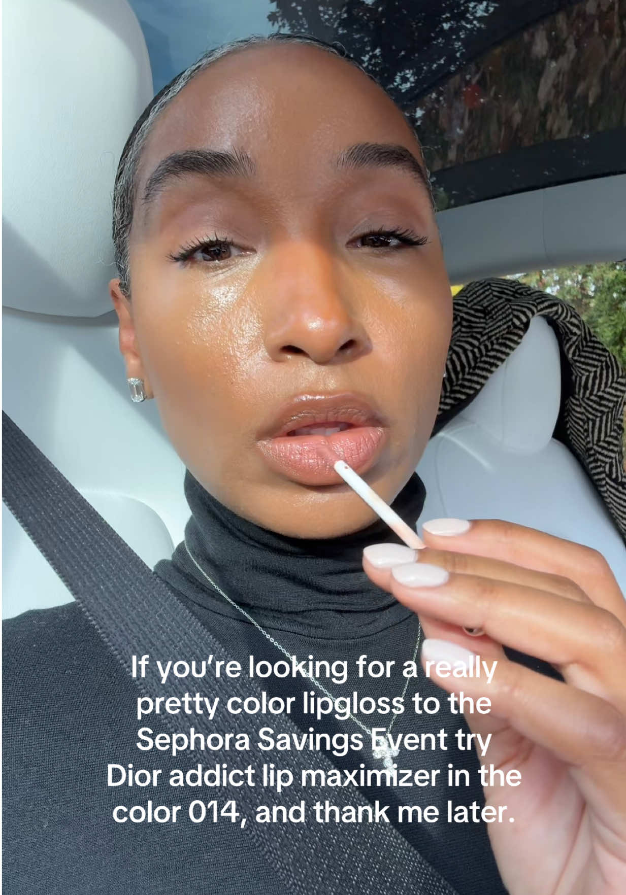 Want super glossy lips that turn heads instantly? @Diorbeauty 014 lip maximizer gloss is it! #diorbeauty, #lipgloss, #makeuphacks, #beautytips, , #creatorsearchinsights 