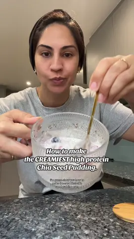 This creamy berry chia seed pudding is my current obsession - high in fibre and high protein it keeps me so full and satiated!! (When having chia seeds make sure you drink lots of water - otherwise it can bloat you. Also if it’s the first time your trying chia seeds start with less) Receipe: - 2tbsp of chia seeds - 1tbs of ground flaxseed (optional)  - 1tsp of coconut sugar (you can also add honey or maple syrup)  - pinch of cinnamon  - 1/2 cup of milk of your choice  - 1/2 cup of Greek yogurt (I used kefir yogurt) - handful of frozen berries (you can either add this after the chia seeds have set, I like adding them before because it seeps all the juice from the berries)  - leave overnight in the fridge and enjoy the next day!  (Optional - You can add granola or any cereal on top to give it a crunch)   #chiaseedpudding #chiaseed #highproteinmeals #highproteinbreakfast #highfibre #healthymeals #healthyrecipes 