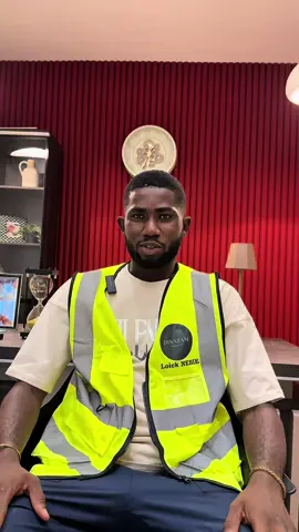 De la construction à la finition, DINAZAM a tout imaginé, conçu et réalisé ! 🛠️  Plongez dans la transformation, la décoration et le design uniques de la boutique @Flora_votrefleuriste 🌿✨ Un espace repensé avec passion, créativité et audace 💫 #architecture #decor #construction #renovation #design