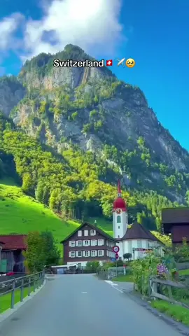 Swiz🇨🇭xagee ka jogtaa? Me:Bern📍🏡😍❤️#bernswitzerland🇨🇭 #zurich🇨🇭 #switzerland🇨🇭 #switzerland🇨🇭 #somalitiktok #somalitiktok #somalitiktok #foryoupage #foryoupage #foryoupage 