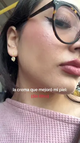 Además de probar productos con ácido salicilico también probé cremas coreanas y esta es la crema que me ayudó 💖 les dejo fotoooo