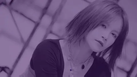 e pensar que acabaram com esse grupo pra debutar o Kiss of life | #hotissue #icons #tipografia #lyrics #lilissflm 