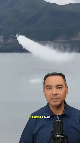 Um Jato comercial transformado em aeronave de combate a incêndio, o Boeing 737 Fireliner ficou muito bem nessa função!  #b737 ##aviao #boeing #aviacao 