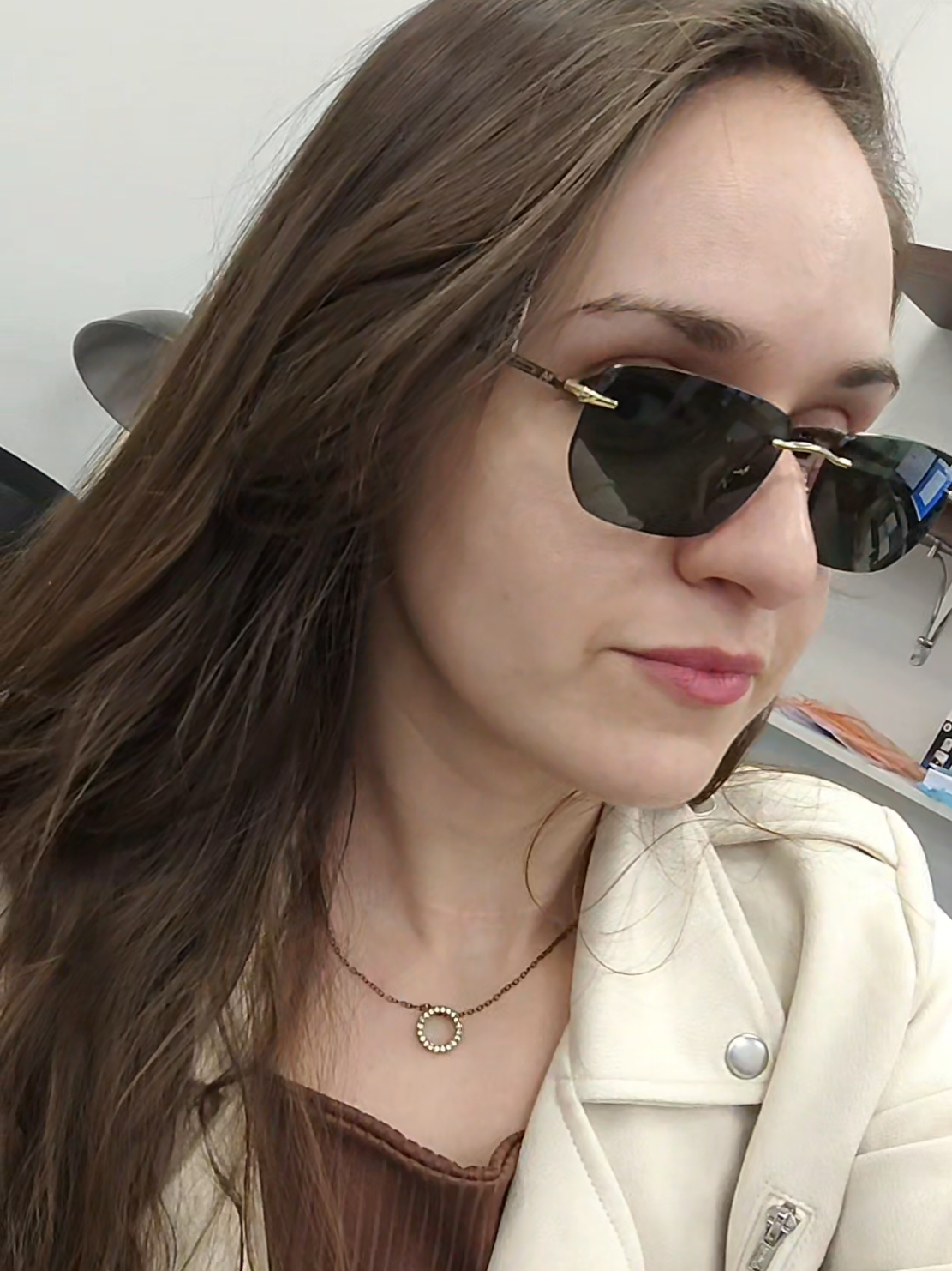 Novo Ray-Ban RB3768 😮‍💨❤️ simplesmente apaixonada por esse óculos! Clássico com aquele toque moderno que a gente ama!!! 