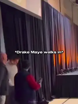 Drake Maye lowkey the greatest human of all time #nfl #drakemaye #newenglandpatriots #patsnation #hype 