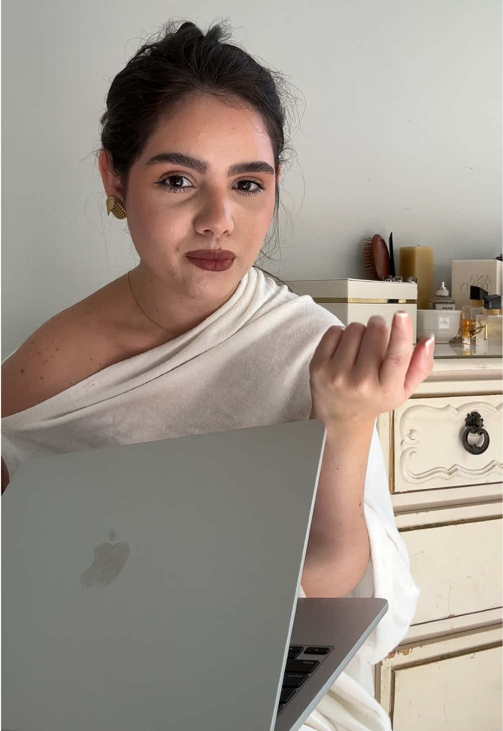 A mi me hubiese encantado escuchar esto cuando estaba tocando fondo así que aquí te lo dejo🤎 #Dios #diosteama 