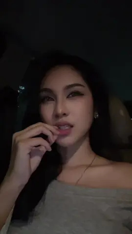 เข้าหน้าหนาวแล้วปากเริ่มแห้ง🤨