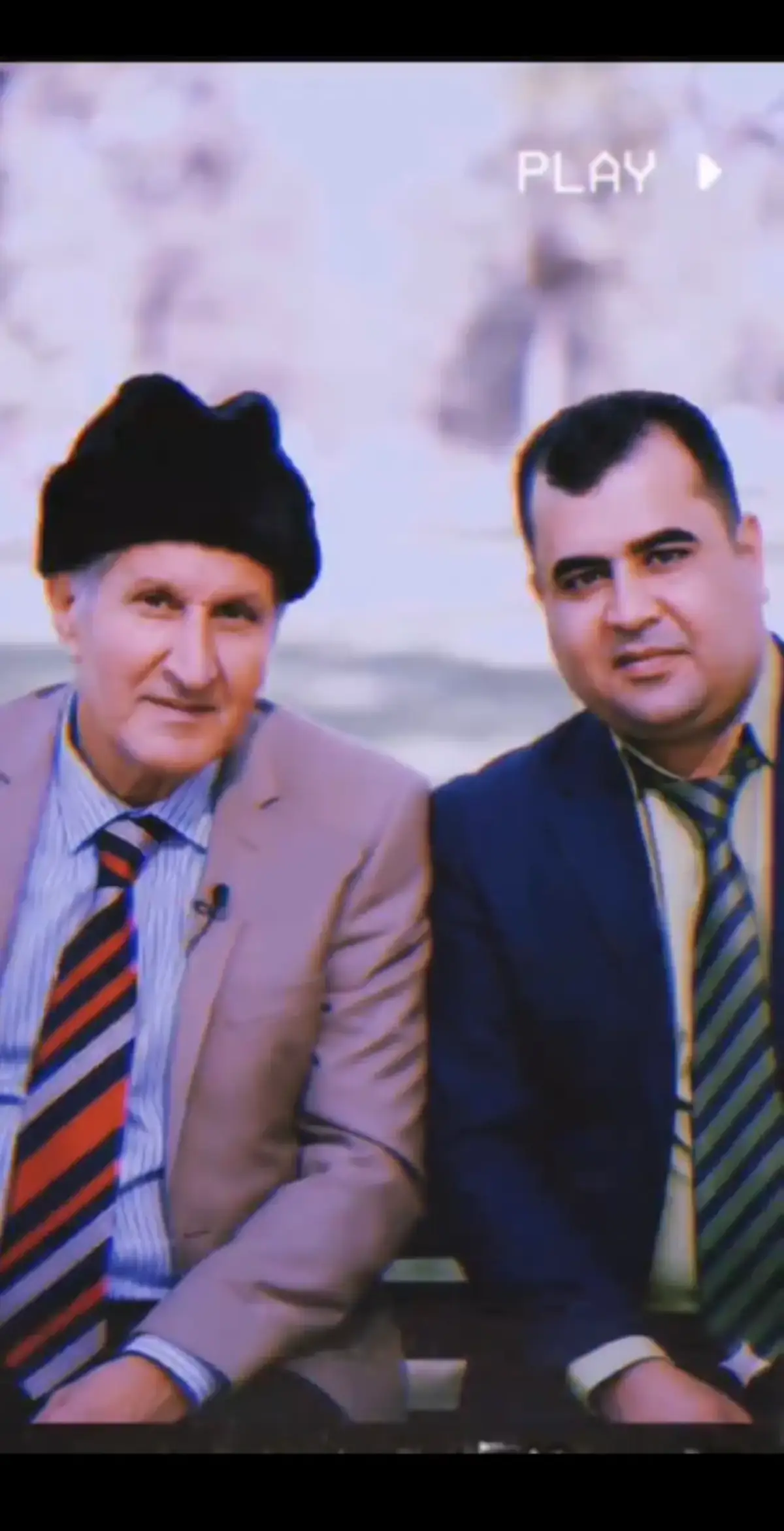 من هو قاسم ابو عامر ‏انتي مو بس حبيبتي ومجرد كلام انتي السبب الي يسعدني وجودج يمي انتي روحي الي تهتم بيه وتطمئن عليه انتي الوحيده الي اكون بخير ومن احجي وياه انتي صرتي ادماني هيج من اشوف رسالتج كلشي يروح حته الضوجه والملل شالع رمش العين واكتب حروفك واخسر عليك الروح الو بس اشوفك‏ لهسه صواب زعلك حار بينة. وطبيب الطيب السل حار بينة. عفتنه واحنه لاجلك حار بينه. اهلنه ولا كلت فشله وخطيه‏ شــلع رمــوش الـ؏ــــين واڪـتب ﺣـروفـك واﺧــسر ؏ـــــليك الـــروح لـو بـس شوفـك💔🥀