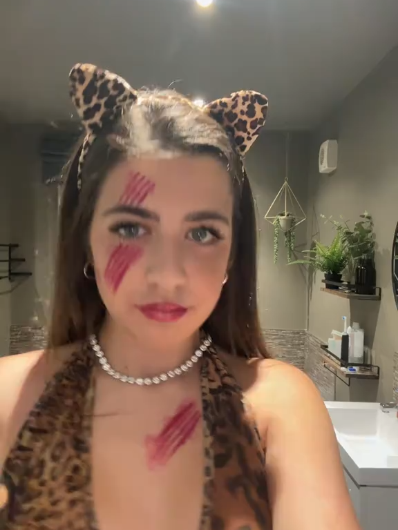 #bikini #foryoupage❤️❤️ #videoviral #fyp #instagram2025 #paratiiiiiiiiiiiiiiiiiiiiiiiiiiiiiiii #exciting #im18tiktokdonttakethisdown #pinkhairbikerchick #fakebodyy⚠️⚠️⚠️ #ticklefeet #dolls #OOTD #hoelloween #nikepro @priv6257