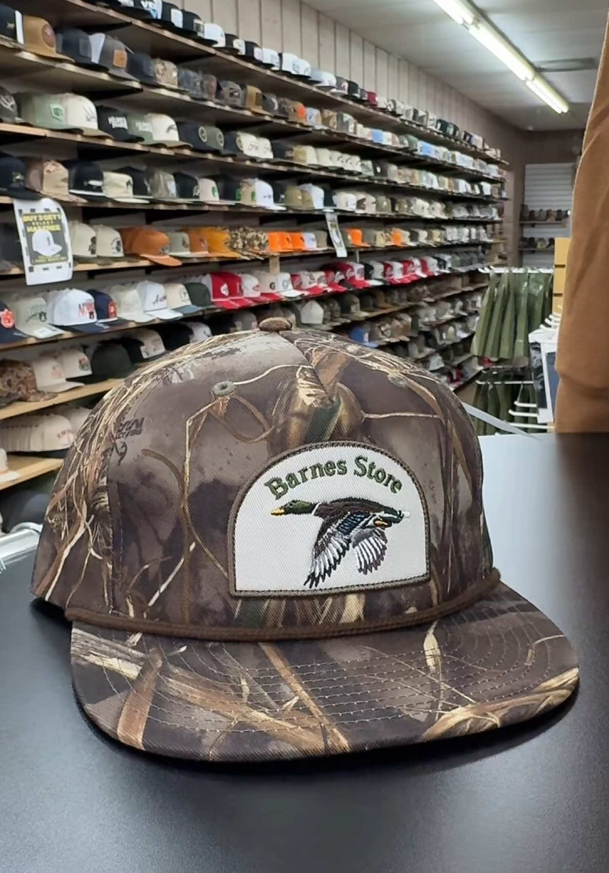 The perfect camo patch hat 👏🏼