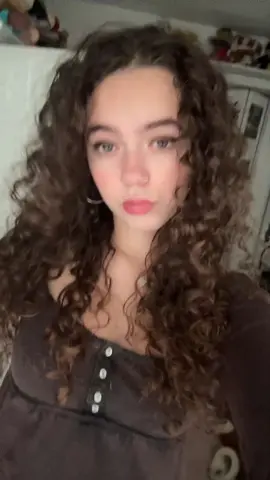 i ❤️ big fluffy curls