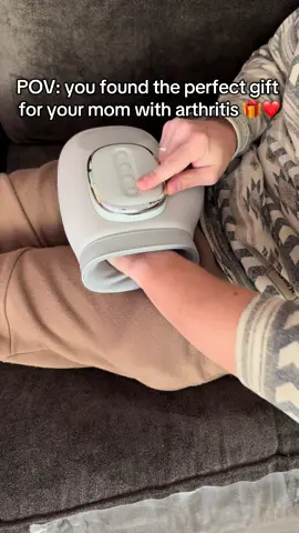 Christmas will be here before you know it and this massager could make a great gift 🎁 #massager #giftideas #soothing #arthritisrelief #massage 