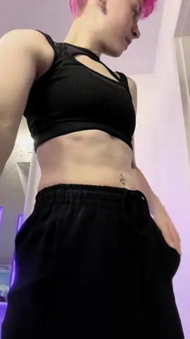 I don’t like spagetti btw (we’re a rice > pasta household) #spagetti #kpopfyp #kpopdance #lesserafim #bellybuttonpiercing #pink #pinkhair #kpopcover 