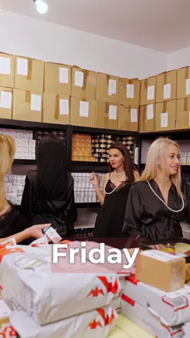 Produsele cu cel mai mari reduceri dispar primele din stoc! 