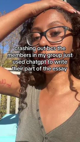 Sometimes being the group leader has its perks! If you know your group is using chatgpt make sure you humanize it before turning it in #essay #humanize #naturalwrite #college 