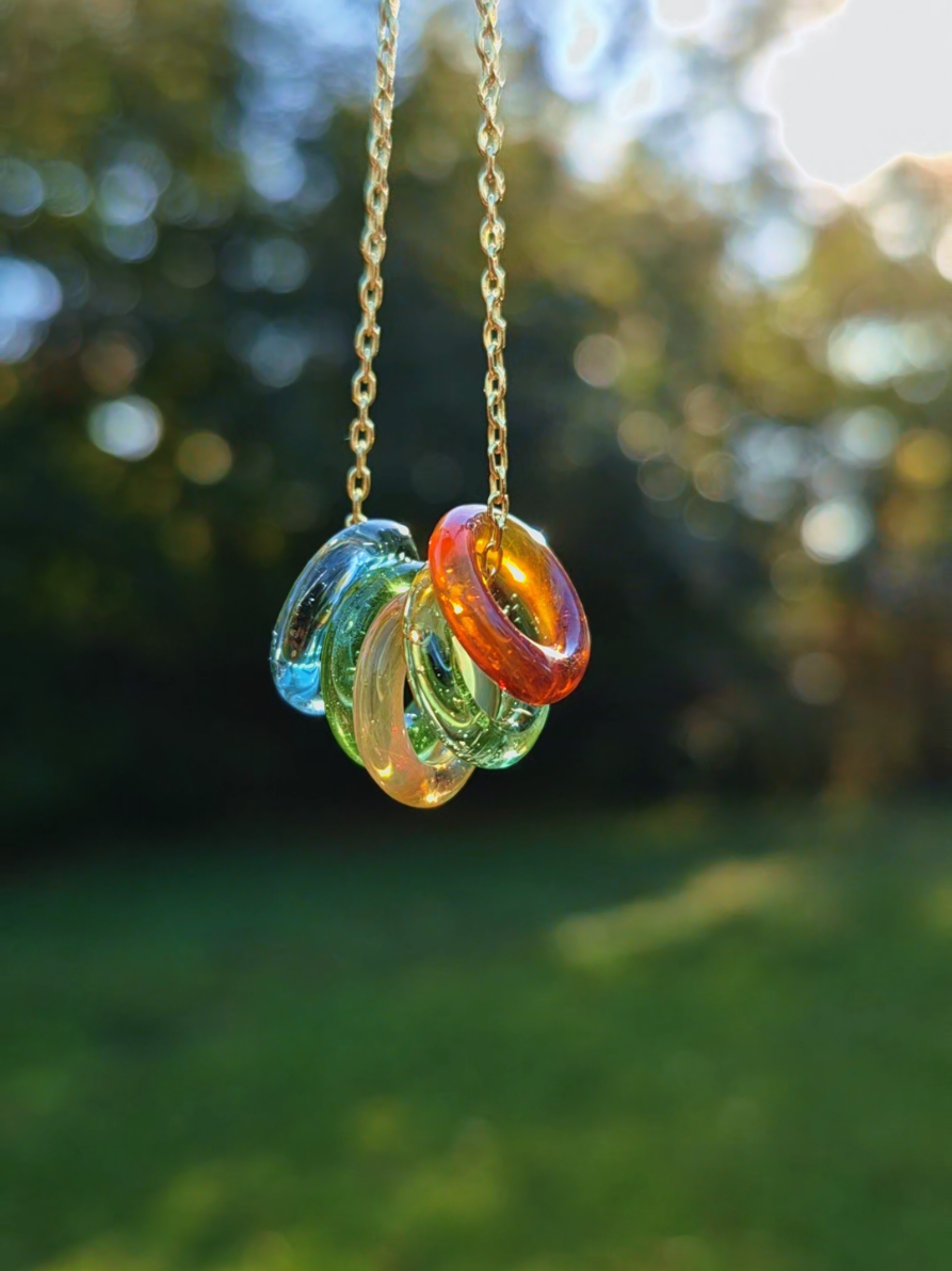 Vintage fall set number nine #glassbeads #sunshine #goldenhour #falljewelry #vintagefashion 