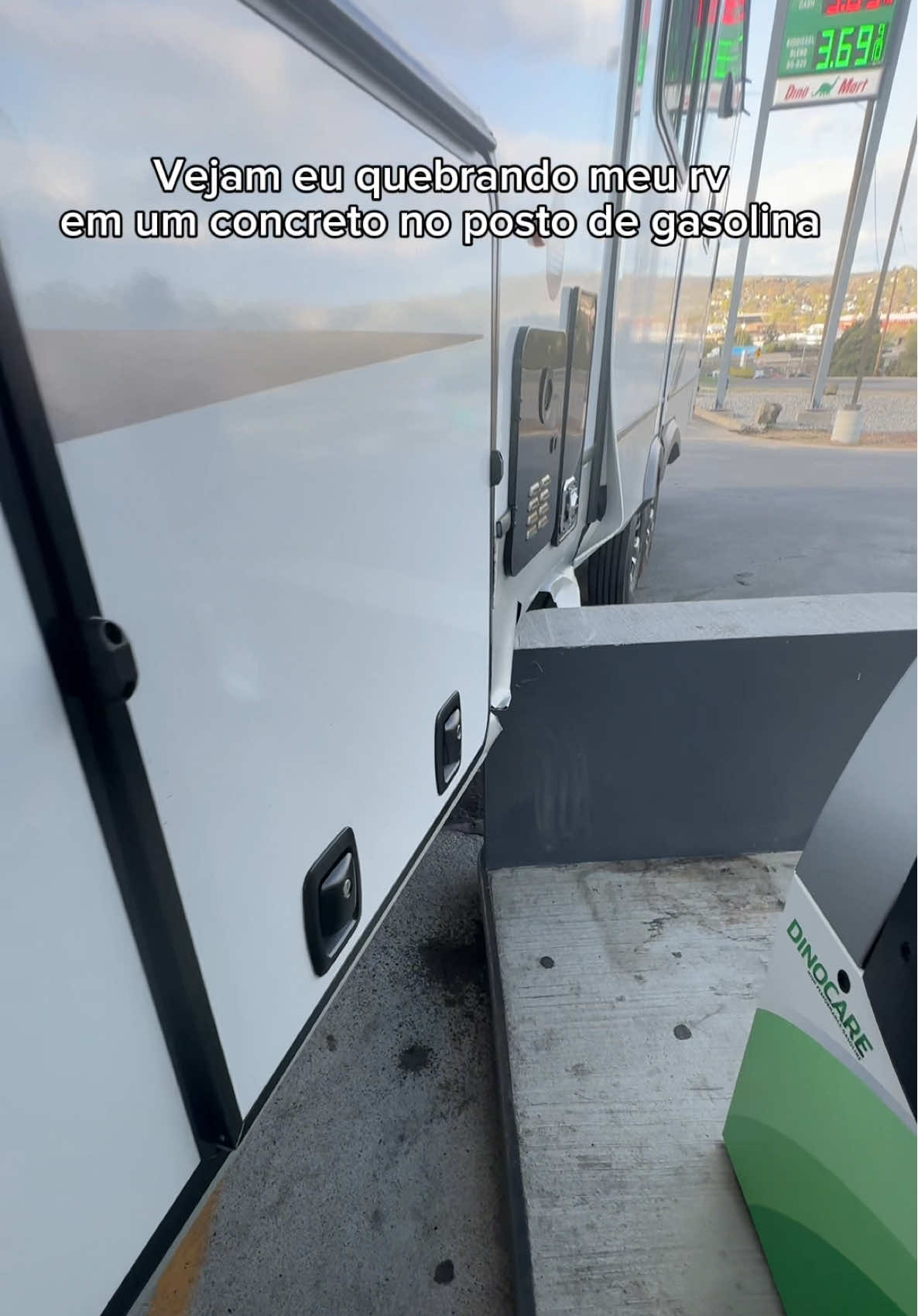 Quando o plano era só abastecer… e o universo quis emoção! 😭💥 #viral #viagem #vidanoseua #motorhome #rv   