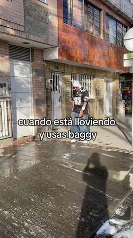 así toca 😔 . . . . . . #flypシ #comedia #humor #viral #baggyjeans 