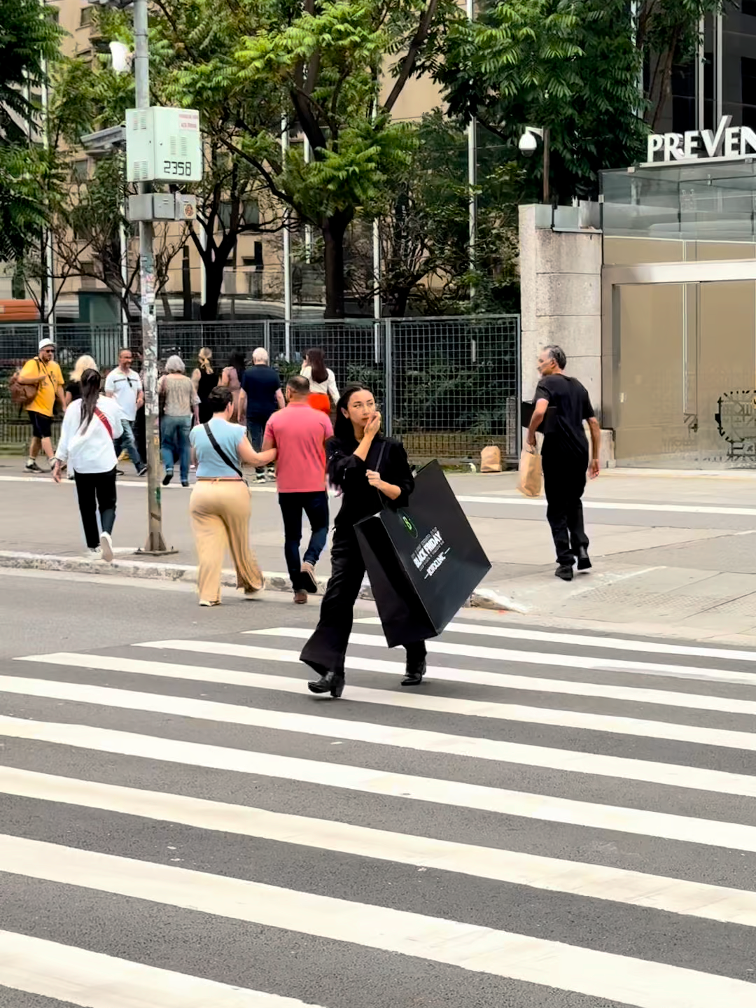 BLACK FRIDAY BOTOCLINIC Até 70% OFF em todos os protocolos da Botoclinic.​ Sem exageros, sem promessas milagrosas, só tecnologia, técnica e pele real.​ Quem entende de beleza, não espera!