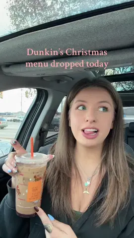 Peppermint mocha is that girl ✨💋 #dunkin #christmascoffee #peppermintmocha #dunkinholidaydrinks #coffee 
