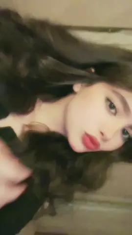 اسسسساااال عنييي🙇🏻‍♀️