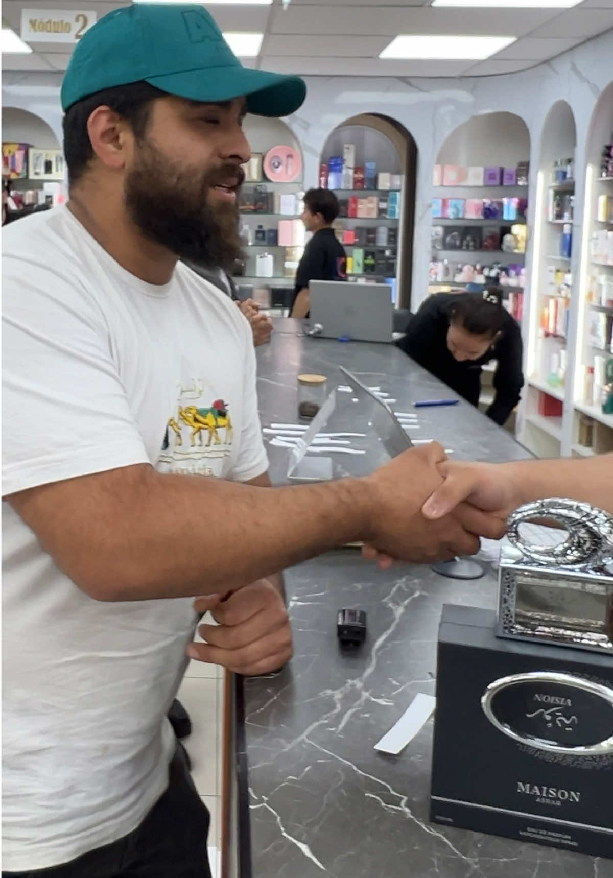 Vision👁️ de Maison Asrar #fyp #comprarenchile #perfumeschile #perfumesarabes #perfume 