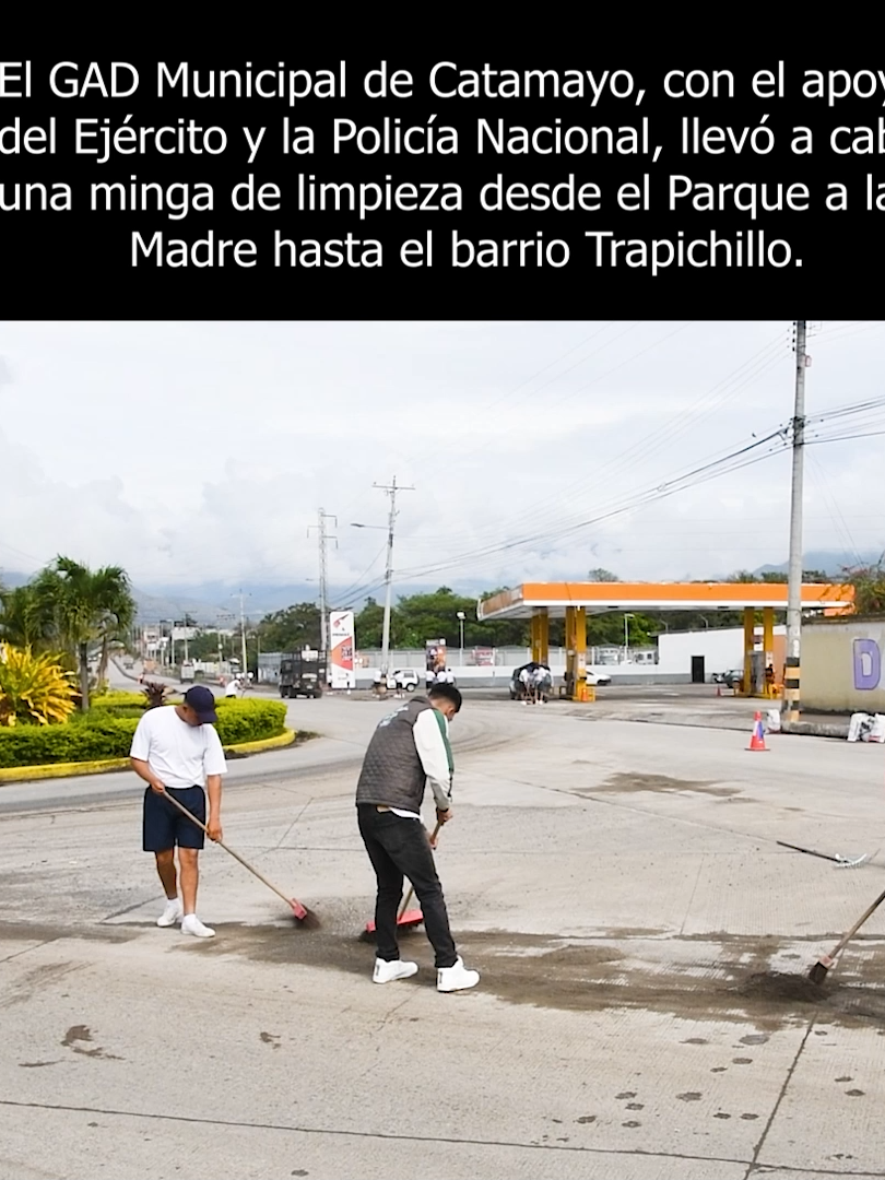 El GAD Municipal de Catamayo, con el apoyo del Ejército y la Policía Nacional, llevó a cabo una minga de limpieza desde el Parque a la Madre hasta el barrio Trapichillo. #noticiasecuador #noticiastiktok #Catamayo #catamayo_loja_ecuador🇪🇨🇪🇨