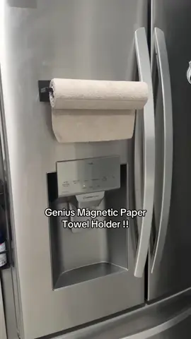 I’m so glad to grab this genius holder for my paper towel 😎👇❤️‍🔥#tiktokmademebuyit #foryoupage #fyp #papertowelroll #papertowelholder #papertowelchallenge #papertowelrecycling #magneticholder #KitchenHacks #kitchengadgets #kitchenware #kitchenorganization 