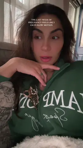 I don’t need it to go slow, I need this week to be over. I want to fall asleep and wake up to the operating table🤩 #pregnancyjourney #pregnantlife #MomsofTikTok #csection #thirdtrimester 