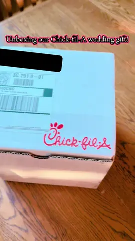 Thank you so much @Chick-fil-A for sending us this package with all the goodies!! 🐄❤️🐓#creatorsearchinsights #chickfila #weddingpackage 